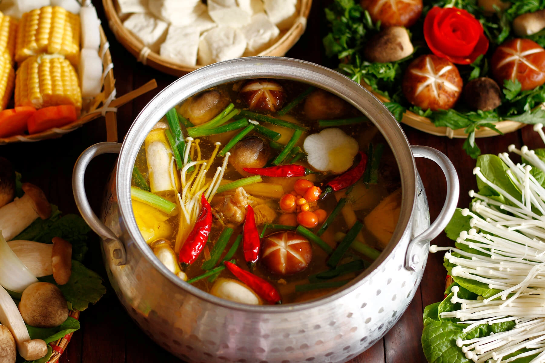 cach-nau-lau-ga-bong-ruou-chuan-bi-nguyen-lieu