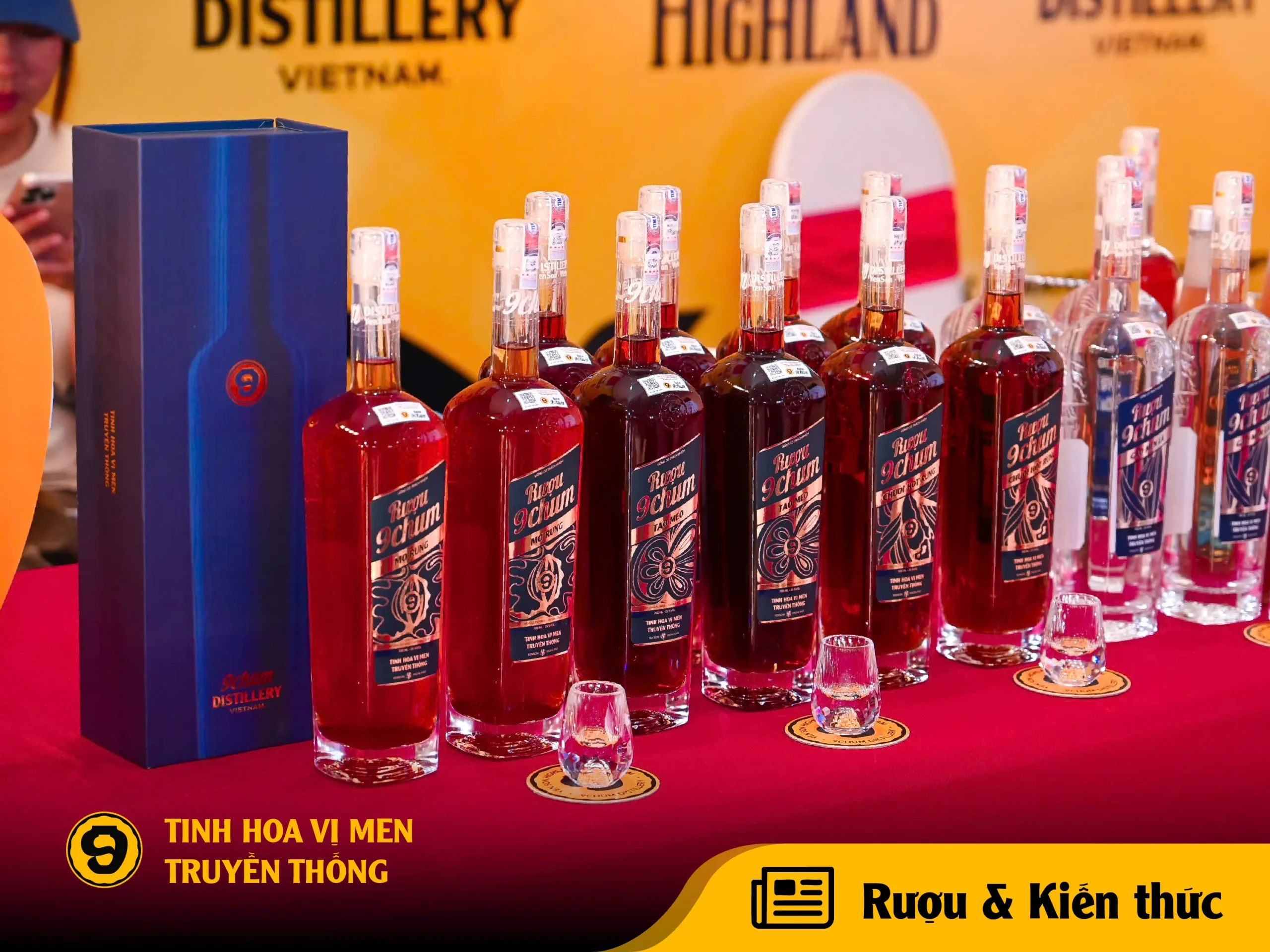 Quà rượu kỷ niệm thành lập công ty: Chọn hộp, thiệp và thông điệp